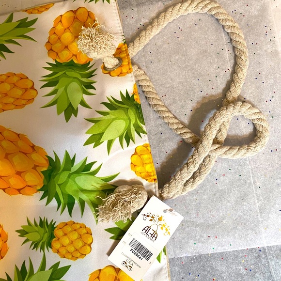 Purse - Picture 5 of 5